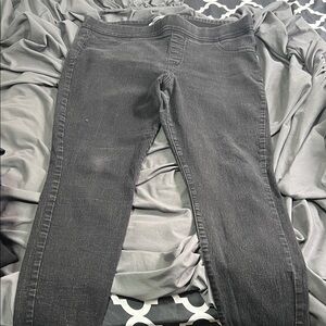 Old Navy Women's Charcoal Skinny Jeans